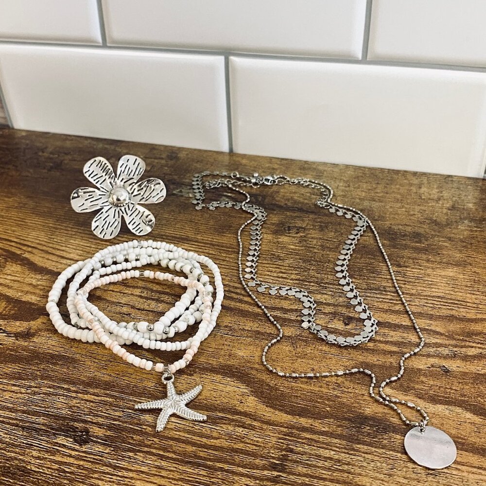 Layered Silver Necklace Circle Pendant Large Flower Ring 4 Puka Shell Bracelets